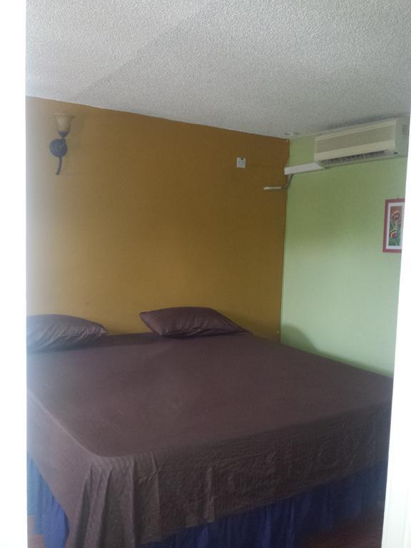Impeccable Guest Rooms 2 Kingston Oda fotoğraf
