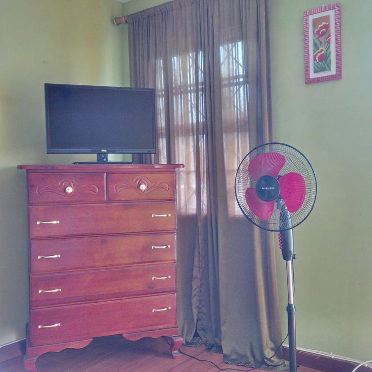 Impeccable Guest Rooms 2 Kingston Oda fotoğraf